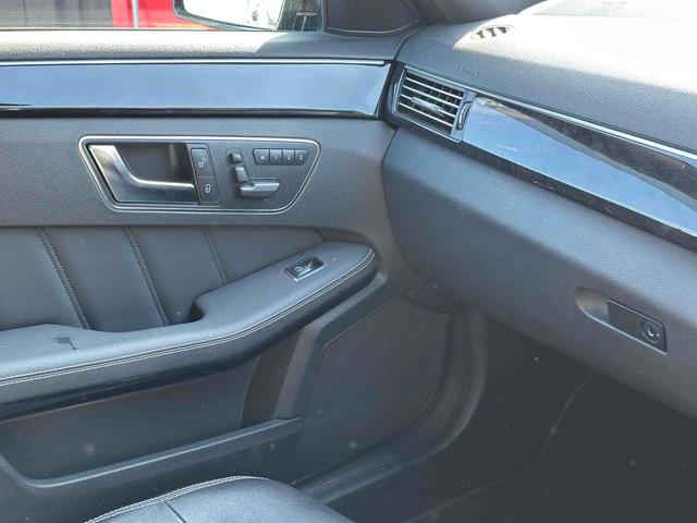 Ｅクラス 　バックカメラ　ナビ　ＴＶ　クリアランスソナー　オートクルーズコントロール　ＡＴ　サンルーフ　オートライト　スマートキー　電動格納ミラー　シートヒーター　アルミホイール　パワーシート　エアコン（39枚目）