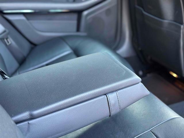 Ｅクラス 　バックカメラ　ナビ　ＴＶ　クリアランスソナー　オートクルーズコントロール　ＡＴ　サンルーフ　オートライト　スマートキー　電動格納ミラー　シートヒーター　アルミホイール　パワーシート　エアコン（41枚目）