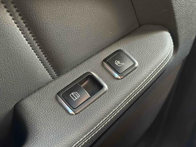 Ｅクラス 　バックカメラ　ナビ　ＴＶ　クリアランスソナー　オートクルーズコントロール　ＡＴ　サンルーフ　オートライト　スマートキー　電動格納ミラー　シートヒーター　アルミホイール　パワーシート　エアコン（42枚目）