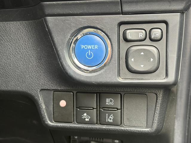 カローラフィールダー ハイブリッドＧ　ルーフレール　ＬＥＤヘッドライトＰＫＧ　シートヒーター　フルセグ地デジＴＶ　カーテンエアバッグ　ＤＶＤ　ワイヤレスキー　盗難防止　パワーウィンド　横滑防止装置　ＡＡＣ　ＡＢＳ　メモリナビ　ＥＴＣ（28枚目）