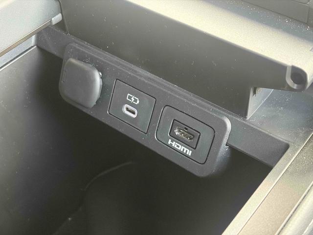 アルファード Ｚ　ユニバーサルステップ　ツインムーンルーフ　パノラマミックビューモニター　ミラーモニタ　トヨタチームメイト　アドバンストパーク　パーキングサポートブレーキ　ヘッドアップディスプレイ　１３．２後席モニター（35枚目）