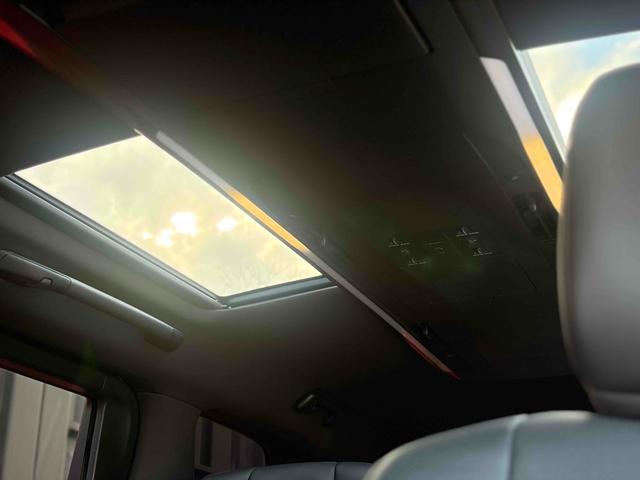 アルファード Ｚ　ユニバーサルステップ　ツインムーンルーフ　パノラマミックビューモニター　ミラーモニタ　トヨタチームメイト　アドバンストパーク　パーキングサポートブレーキ　ヘッドアップディスプレイ　１３．２後席モニター（46枚目）