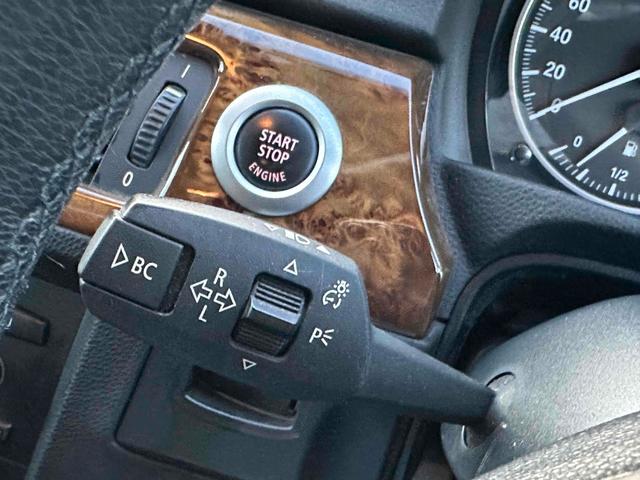 ３シリーズ ３２０ｉ　ＥＴＣ　ナビ　ＴＶ　アルミホイール　オートライト　スマートキー　ＣＶＴ　電動リアゲート　ＣＤ　ミュージックプレイヤー接続可　エアコン（40枚目）