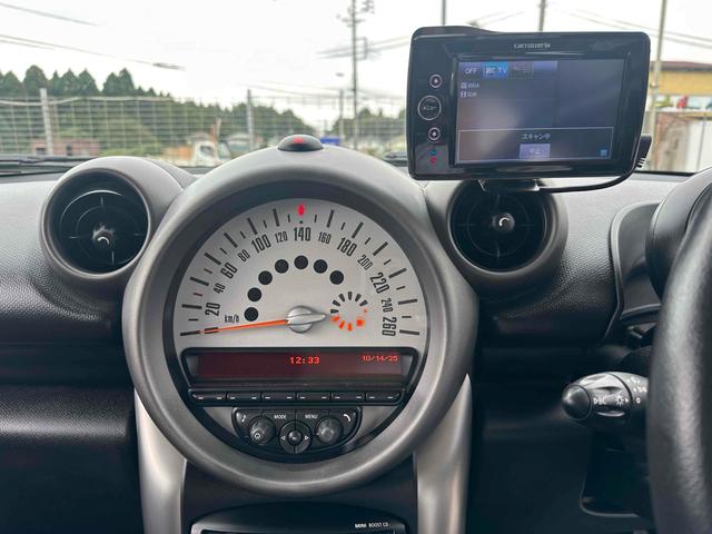 ＭＩＮＩ ワン　クロスオーバー　ＥＴＣ　ナビ　アルミホイール　キーレスエントリー　ＡＴ　盗難防止システム　ＡＢＳ　ＥＳＣ　ＣＤ　エアコン　パワーステアリング　パワーウィンドウ　取扱説明書有り　ワンオーナー車　禁煙車（10枚目）