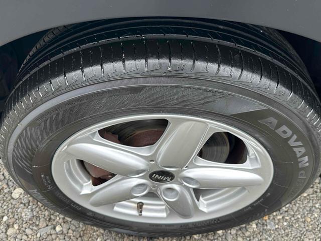 ＭＩＮＩ ワン　クロスオーバー　ＥＴＣ　ナビ　アルミホイール　キーレスエントリー　ＡＴ　盗難防止システム　ＡＢＳ　ＥＳＣ　ＣＤ　エアコン　パワーステアリング　パワーウィンドウ　取扱説明書有り　ワンオーナー車　禁煙車（40枚目）