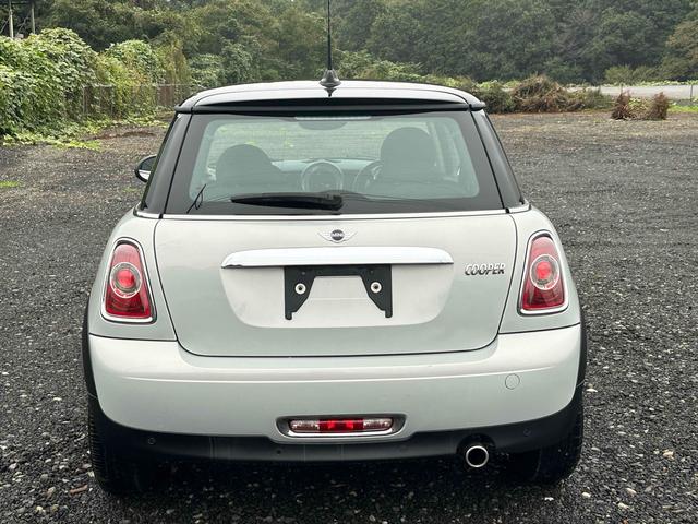 ＭＩＮＩ クーパー　ＥＴＣ　アルミホイール　オートライト　キーレスエントリー　ＡＴ　ＥＳＣ　ＣＤ　エアコン　パワーステアリング（8枚目）