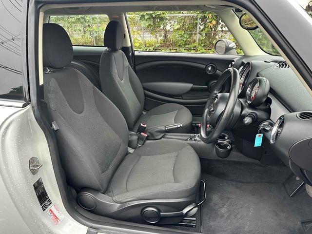 ＭＩＮＩ クーパー　ＥＴＣ　アルミホイール　オートライト　キーレスエントリー　ＡＴ　ＥＳＣ　ＣＤ　エアコン　パワーステアリング（14枚目）