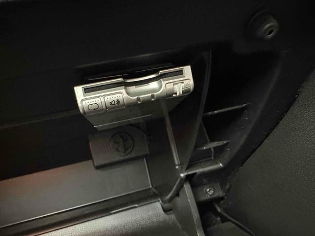 ＭＩＮＩ クーパー　ＥＴＣ　アルミホイール　オートライト　キーレスエントリー　ＡＴ　ＥＳＣ　ＣＤ　エアコン　パワーステアリング（26枚目）