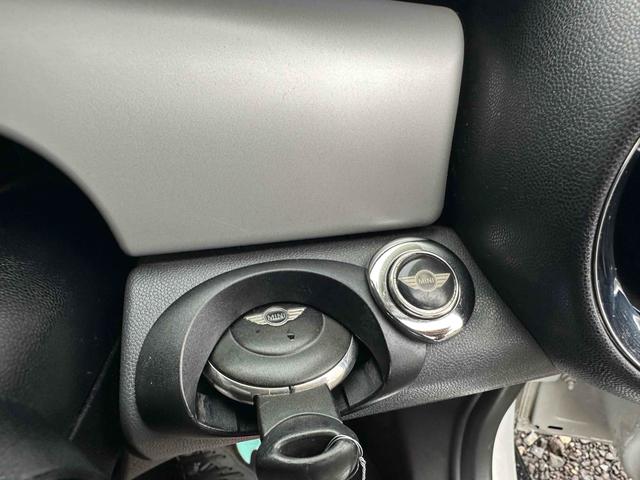 ＭＩＮＩ クーパー　ＥＴＣ　アルミホイール　オートライト　キーレスエントリー　ＡＴ　ＥＳＣ　ＣＤ　エアコン　パワーステアリング（27枚目）