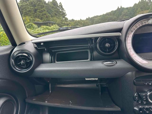 ＭＩＮＩ クーパー　ＥＴＣ　アルミホイール　オートライト　キーレスエントリー　ＡＴ　ＥＳＣ　ＣＤ　エアコン　パワーステアリング（28枚目）