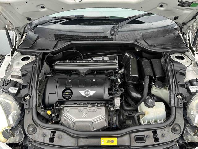 ＭＩＮＩ クーパー　ＥＴＣ　アルミホイール　オートライト　キーレスエントリー　ＡＴ　ＥＳＣ　ＣＤ　エアコン　パワーステアリング（30枚目）