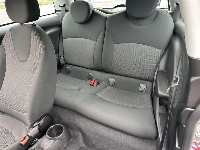 ＭＩＮＩ ワン　アルミホイール　キーレスエントリー　ＡＴ　盗難防止システム　ＡＢＳ　ＣＤ　エアコン　パワーステアリング　パワーウィンドウ　運転席エアバッグ（12枚目）