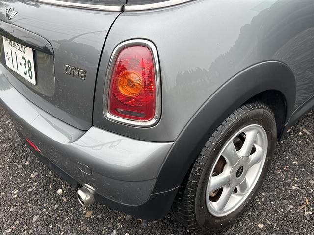 ＭＩＮＩ ワン　アルミホイール　キーレスエントリー　ＡＴ　盗難防止システム　ＡＢＳ　ＣＤ　エアコン　パワーステアリング　パワーウィンドウ　運転席エアバッグ（24枚目）