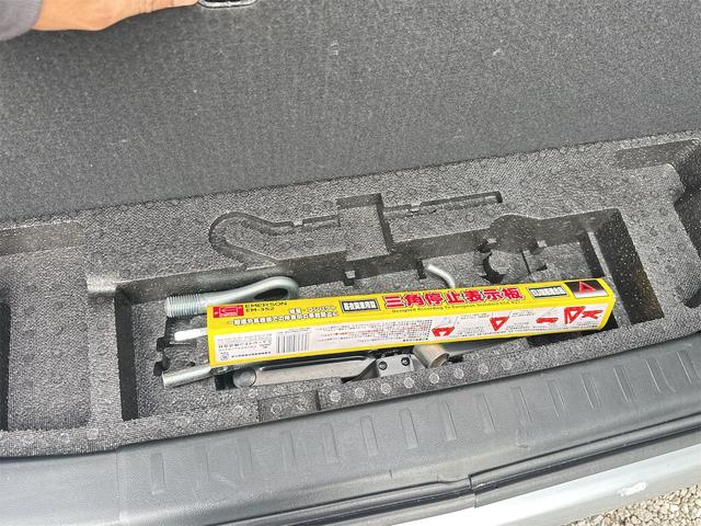 ムーヴ カスタム　Ｒ　ＥＴＣ　スマートキー　電動格納ミラー　ベンチシート　ＣＶＴ　ＣＤ　アルミホイール　エアコン　パワーステアリング　パワーウィンドウ（16枚目）