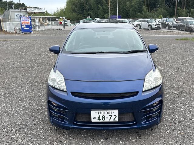 プリウス Ｓ　ＥＴＣ　バックカメラ　ナビ　ＴＶ　アルミホイール　ワンオーナー車　ＣＶＴ　スマートキー　電動格納ミラー　ＣＤ　ＤＶＤ再生　ミュージックプレイヤー接続可　Ｂｌｕｅｔｏｏｔｈ　エアコン　パワーステアリング（4枚目）