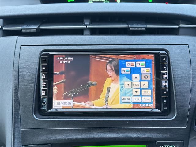 プリウス Ｓ　ＥＴＣ　バックカメラ　ナビ　ＴＶ　アルミホイール　ワンオーナー車　ＣＶＴ　スマートキー　電動格納ミラー　ＣＤ　ＤＶＤ再生　ミュージックプレイヤー接続可　Ｂｌｕｅｔｏｏｔｈ　エアコン　パワーステアリング（11枚目）