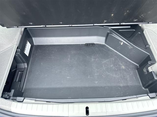 プリウス Ｓ　ＥＴＣ　バックカメラ　ナビ　ＴＶ　アルミホイール　ワンオーナー車　ＣＶＴ　スマートキー　電動格納ミラー　ＣＤ　ＤＶＤ再生　ミュージックプレイヤー接続可　Ｂｌｕｅｔｏｏｔｈ　エアコン　パワーステアリング（24枚目）