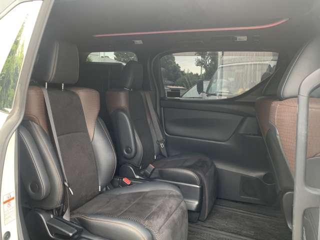 アルファード ２．５Ｓ　Ａパッケージ　タイプブラック　ＴＶ　ナビ　ＥＴＣ　電動スライドドア　ハーフレザーシート（12枚目）