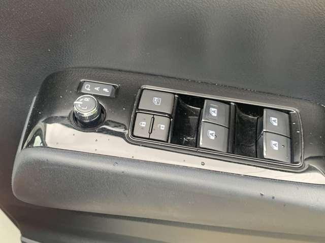 アルファード ２．５Ｓ　Ａパッケージ　タイプブラック　ＴＶ　ナビ　ＥＴＣ　電動スライドドア　ハーフレザーシート（18枚目）