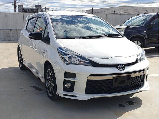 ヴィッツ ハイブリッドGRスポーツ ナビ・ETC2.0・フルセグTV・ヒートシーター付(2枚目)