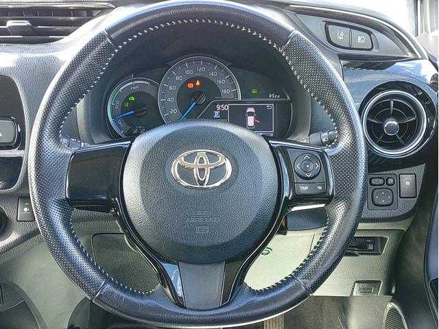 ヴィッツ ハイブリッドGRスポーツ ナビ・ETC2.0・フルセグTV・ヒートシーター付(20枚目)