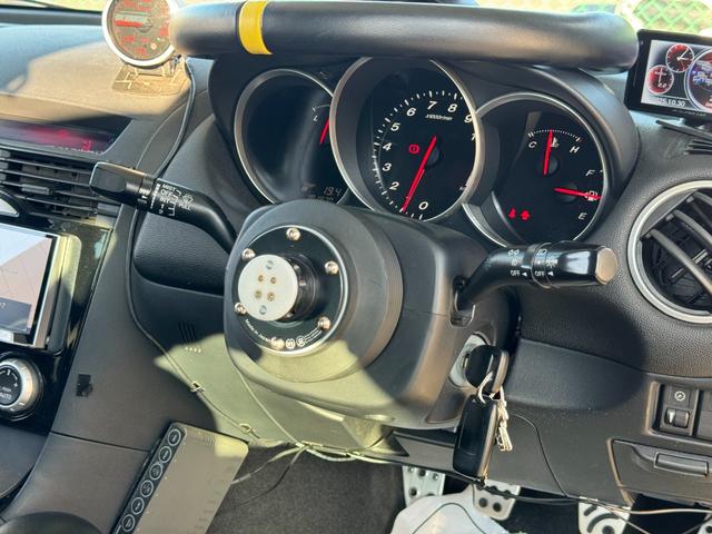 RX-8 タイプS リビルトエンジン載せ替え マツダスピードエアロ RE雨宮GTウイング BLIDEフルバケ SSR18インチ FEEDマフラー NARDIステアリング Defiメーター エンドレス車高調 ラフィックス(35枚目)