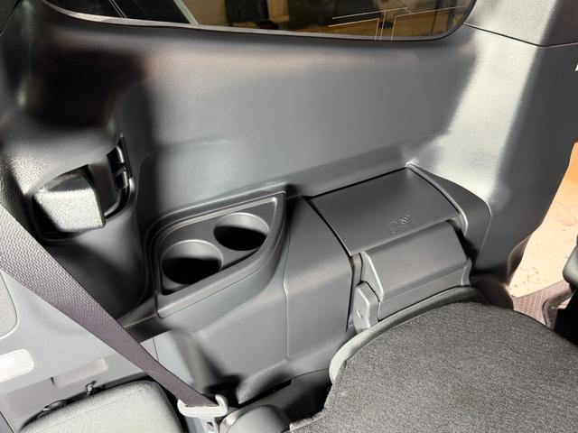 アルファード ２．５Ｓ　Ｃパッケージ（66枚目）