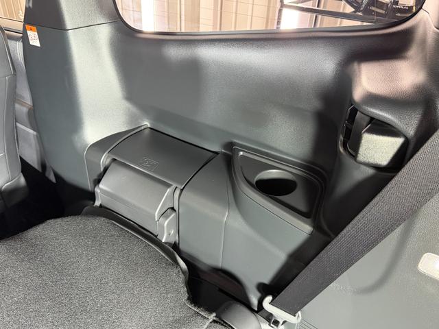 アルファード ２．５Ｓ　Ｃパッケージ（67枚目）