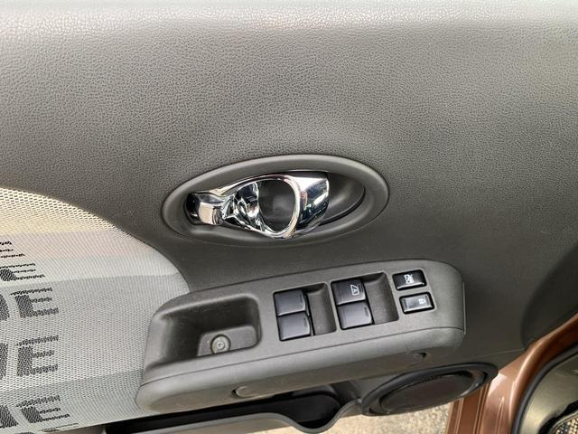 キューブ 　左ハンドル　ＣＡＲＦＡＸ有　ＢＲＩＤＥセミバケ　ＴＡＫＥＤＡパワーインテーク　ＪＰヘッドライト，リアバンパー　ｍｏｍｏステアリング　ダイヤトーンナビ　Ｂｌｕｅｔｏｏｔｈ　ＥＴＣ（13枚目）