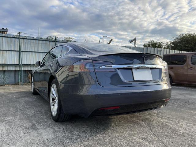 モデルS P100D ルーディクラス フルセルフドライビングケイパビリティ ハイビジビリティガラスルーフ ホワイトテスラプレミアムシート エアサスペンション 全周囲ビューカメラ オートパイロット ディーラー記録簿(21枚目)