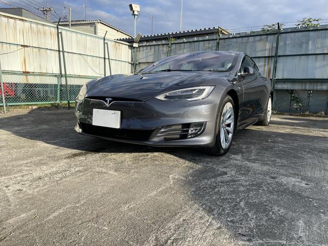 モデルS P100D ルーディクラス フルセルフドライビングケイパビリティ ハイビジビリティガラスルーフ ホワイトテスラプレミアムシート エアサスペンション 全周囲ビューカメラ オートパイロット ディーラー記録簿(22枚目)