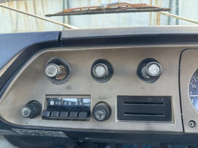 ハイゼットトラック 2代目 純4MT 2ストロークエンジン 荷台3面オープン(14枚目)