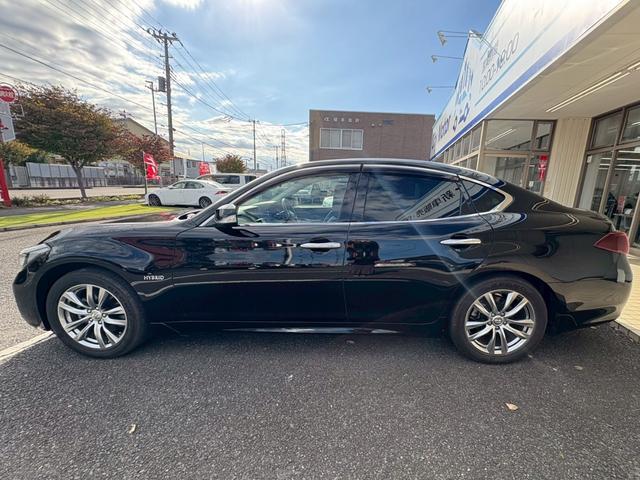 フーガハイブリッド Ａパッケージ　ナビ　ＴＶ　Ｂカメラ　ＥＴＣ　純正アルミ　電動格納ミラー（5枚目）