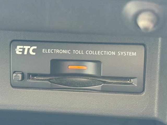 フーガハイブリッド Ａパッケージ　ナビ　ＴＶ　Ｂカメラ　ＥＴＣ　純正アルミ　電動格納ミラー（18枚目）