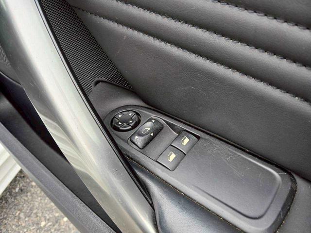 ＲＣＺ ベースグレード　社外ナビ／フルセグＴＶ／バックカメラ／ＥＴＣ／シートヒーター／パワーシート／純正１８インチＡＷ（22枚目）