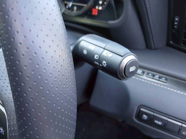 ＬＣ ＬＣ５００　コンバーチブル　１２．３インチタッチＤＡ　モデリスタエアロ　マークレビンソン　純正２１インチＡＷ　オレンジキャリパー　カラーヘッドアップディスプレイ　ブラックレザーシート　プロテクションフィルム（28枚目）