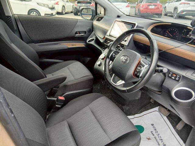 シエンタ ファンベースG 純正9インチナビ フリップダウンモニター モデリスタエアロ フルセグTV 全周囲カメラ ETC 両側電動スライドドア ツートンカラー(12枚目)