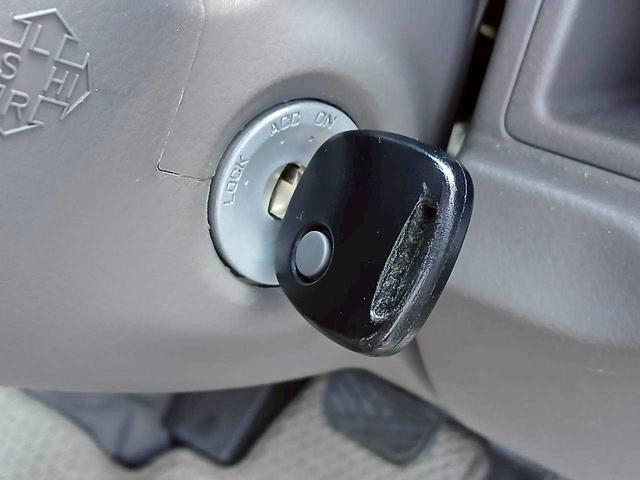 NV100クリッパーバン DX セーフティパッケージ オーディオ エマージェンシーブレーキ プライバシーガラス(11枚目)