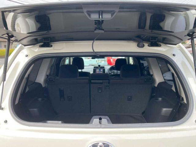 ランドクルーザープラド ＴＸ　純正９インチナビ　サンルーフ　７人乗　フルセグＴＶ　バックモニター　ＥＴＣ２．０　ドライブレコーダー（19枚目）