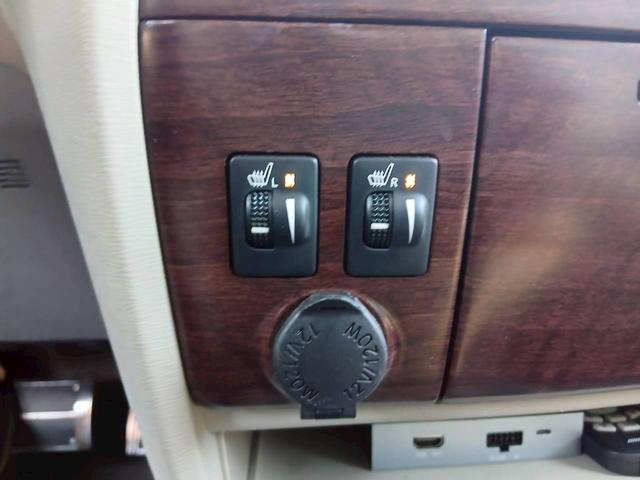 シエナ XLE ナビ 後席モニター バックモニター フルセグTV ベージュレザーシート 両側電動スライドドア ミラー型ドライブレコーダー(30枚目)