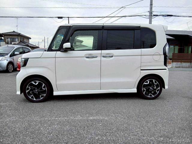 N-BOXカスタム G・Lターボホンダセンシング 社外8インチナビ TV バックモニター ETC 両側電動スライドドア ホンダセンシング(3枚目)