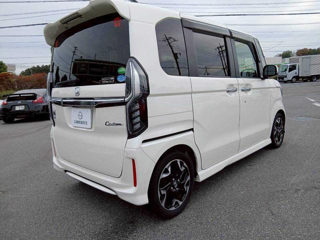 N-BOXカスタム G・Lターボホンダセンシング 社外8インチナビ TV バックモニター ETC 両側電動スライドドア ホンダセンシング(5枚目)