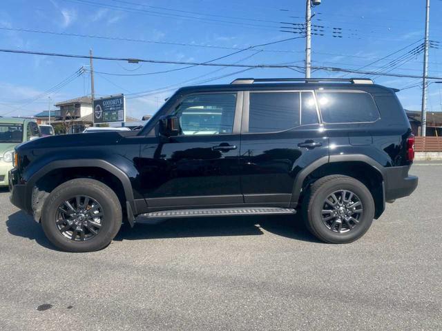 ランドクルーザー２５０ ＶＸ　丸目ヘッドライト　純正ディスプレイオーディオ　パノラミックビューモニター　ムーンルーフ　デジタルインナーミラー　ＥＴＣ　ＢＳＭ（2枚目）