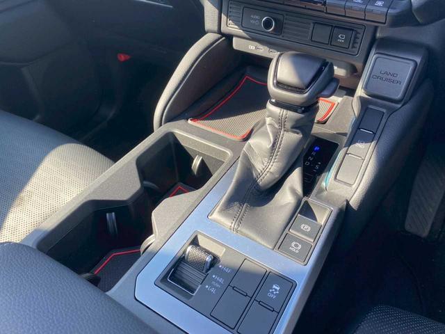 ランドクルーザー２５０ ＶＸ　丸目ヘッドライト　純正ディスプレイオーディオ　パノラミックビューモニター　ムーンルーフ　デジタルインナーミラー　ＥＴＣ　ＢＳＭ（13枚目）