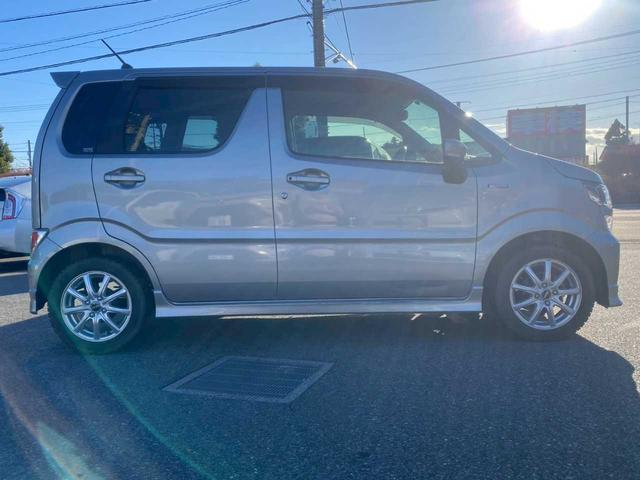 ワゴンＲ ハイブリッドＦＸ　純正ナビ　全周囲カメラ　フルセグＴＶ　ＥＴＣ　シートヒーター（3枚目）