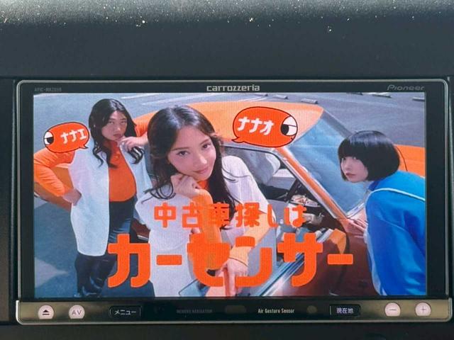 ジープ・ラングラーアンリミテッド ７０ｔｈアニバーサリーエディション　社外ナビ　フルセグＴＶ　バックモニター　ＥＴＣ　社外１８インチＡＷ　ブロックタイヤ（10枚目）