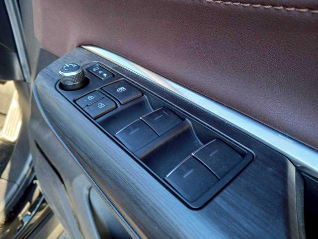 ハリアーハイブリッド Ｇ　レザーパッケージ　純正８インチＤＡナビ　ブラインドスポット　レザーシート　セーフティセンス（19枚目）