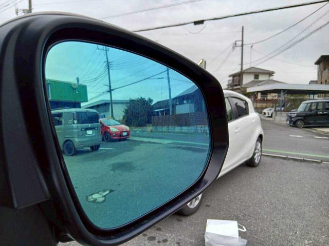 アルファード Ｚ　左右独立ムーンルーフ　純正１４ＤＡ　全周囲カメラ　１２．１インチ後席ディスプレイ　ユニバーサルステップ　デジタルインナーミラー（33枚目）