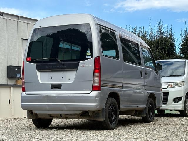 サンバーバン トランスポーター　キーレスキー、集中ロック、タイベル交換済、プライバシーガラス（13枚目）