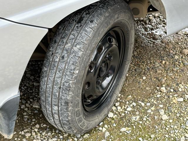 サンバーバン トランスポーター　キーレスキー、集中ロック、タイベル交換済、プライバシーガラス（29枚目）